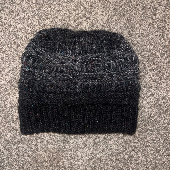 Womens Beanie - Picture 2 of 2